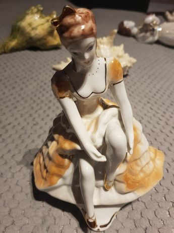 Figurka porcelanowa STIPO
