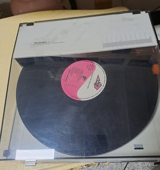 Technics SL-3 Gira-discos