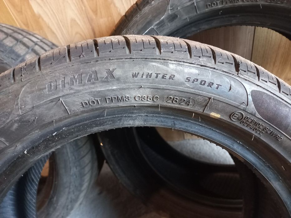 Komplet opon 195/50 R15