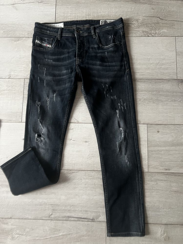 Spodnie jeans Diesel 34/32