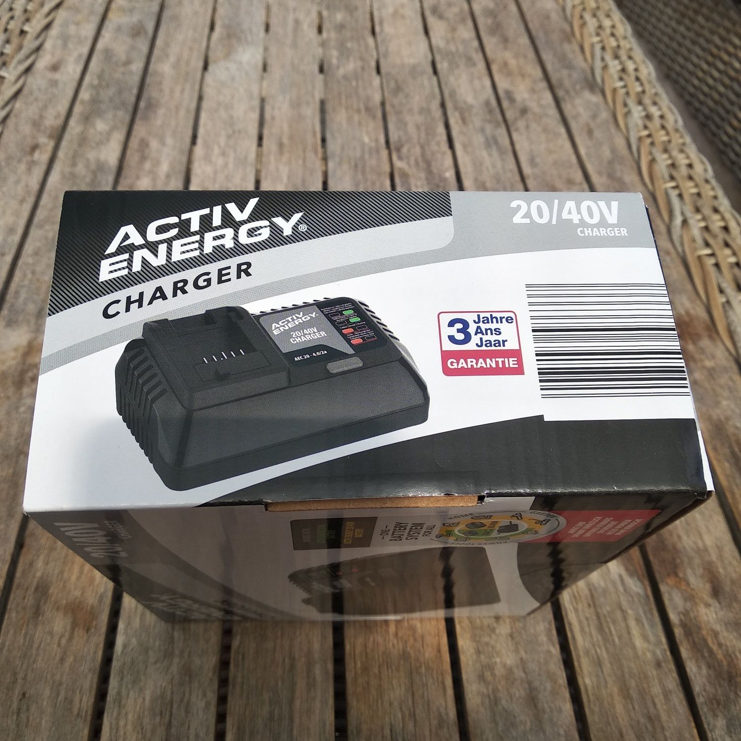Nowa ładowarka Ferrex activ energy 20/40 v