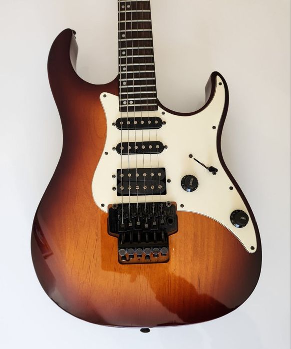 Guitarra Washburn Mercury Series MG-40