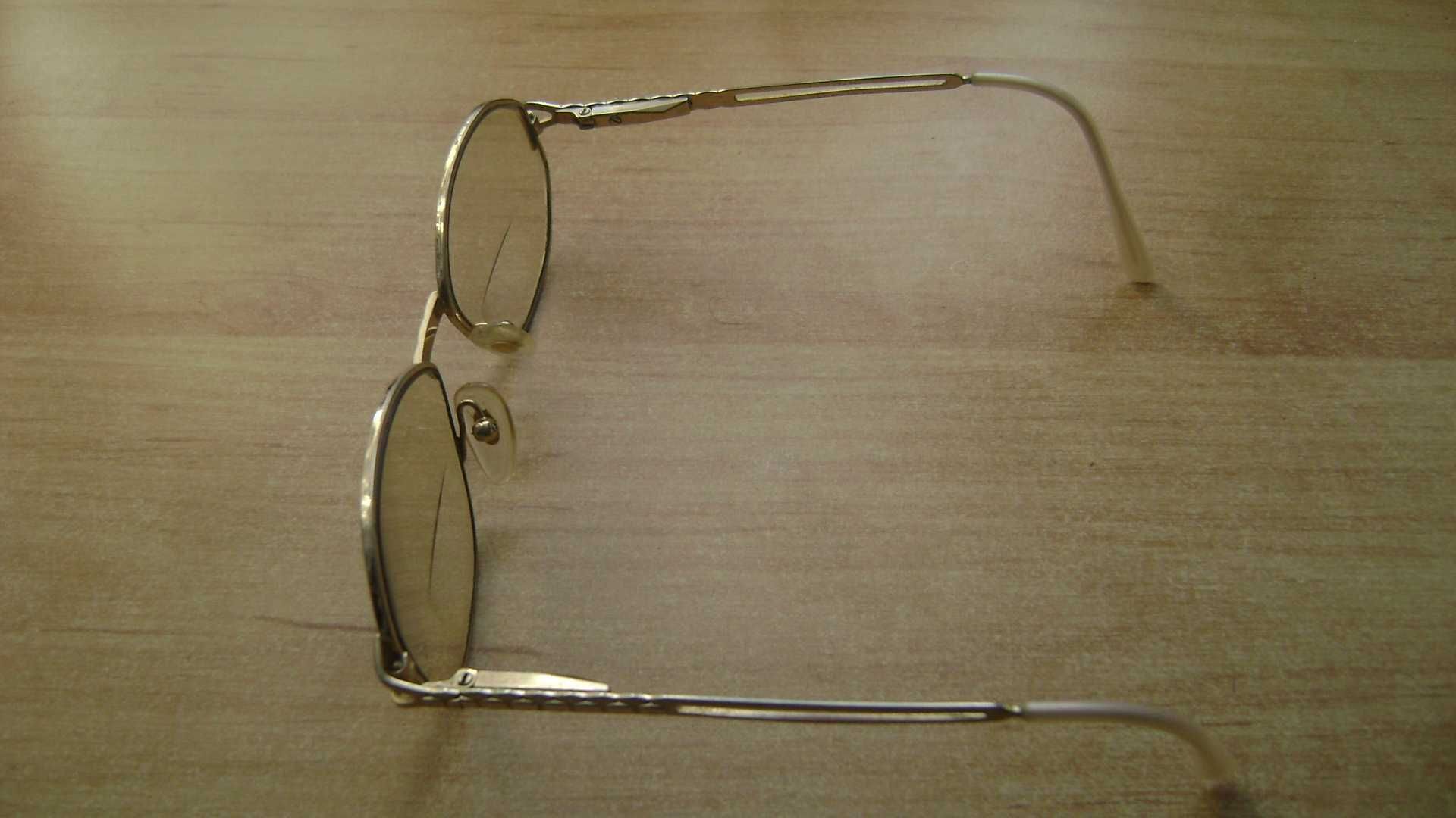 Starocie z PRL Okulary damskie korekcyjne dwuogniskowe +1/+2 dioptrie