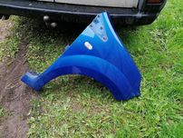 błotnik przedni prawy renault twingo 2 II niebieski