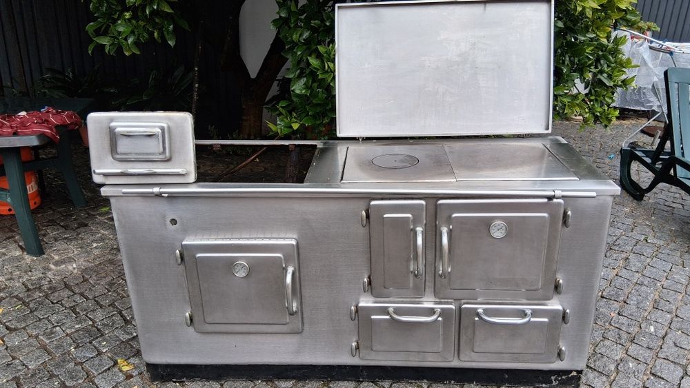 Vendo Fogão a lenha