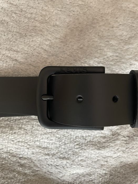 Чоловічий чорний шкіряний ремінь Levi’s 38019;0153
