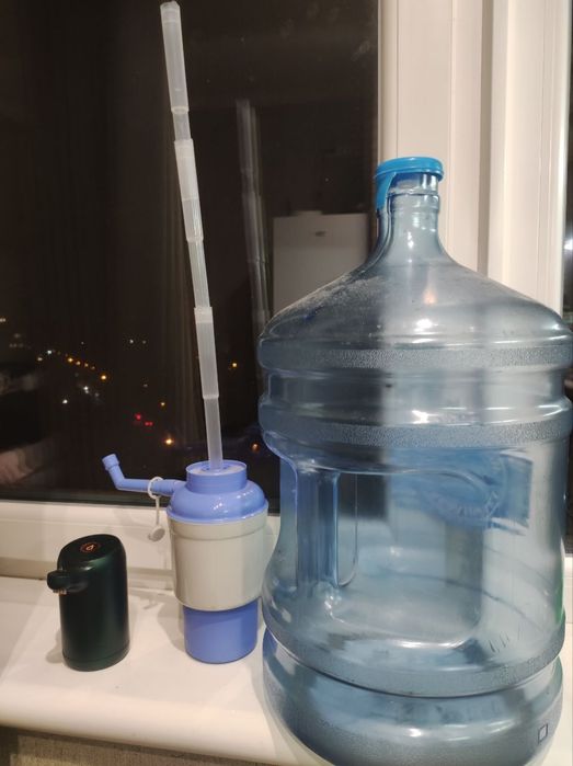 Бутиль 18.9 литрів + 2 помпи (ручна та електрична)