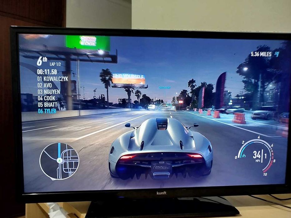 PS4 Slim 500GB Com 23 jogos,2 comandos, excelente estado-Aceito retoma