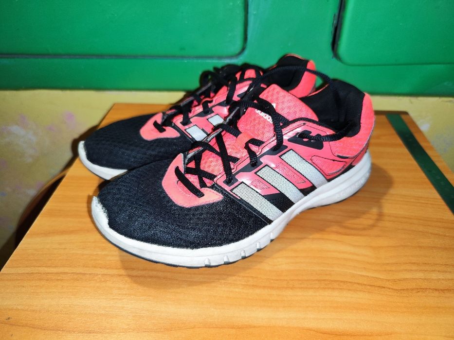 Кросівки жіночі Adidas galaxy 2W