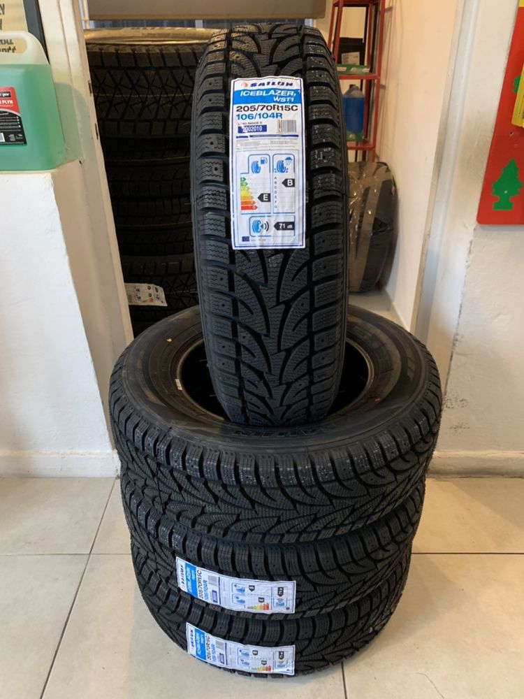 NOWA Opona opony zimowe 205/70R15C ICE BLAZER WST1