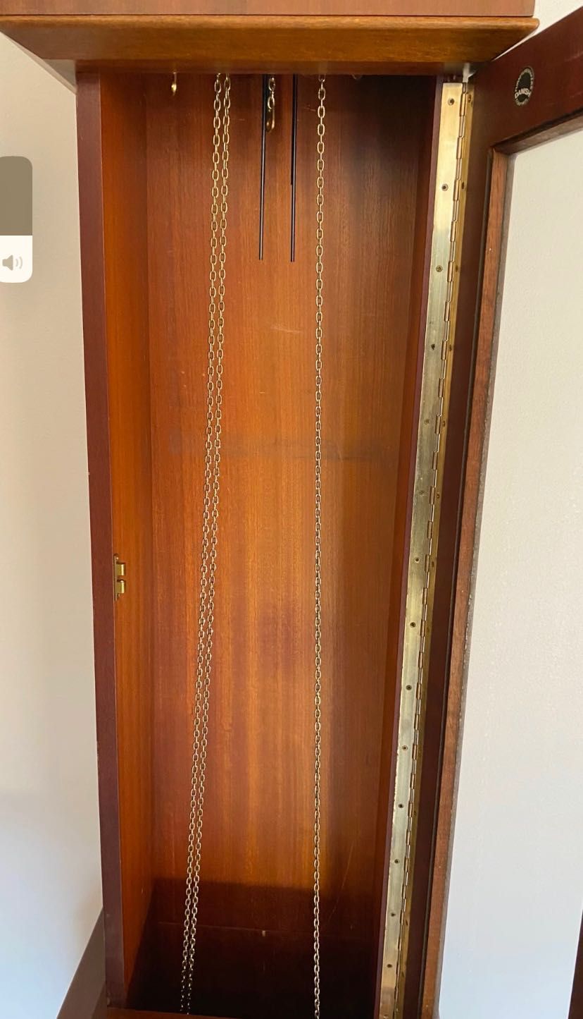 Zegar stojący elegancki styl