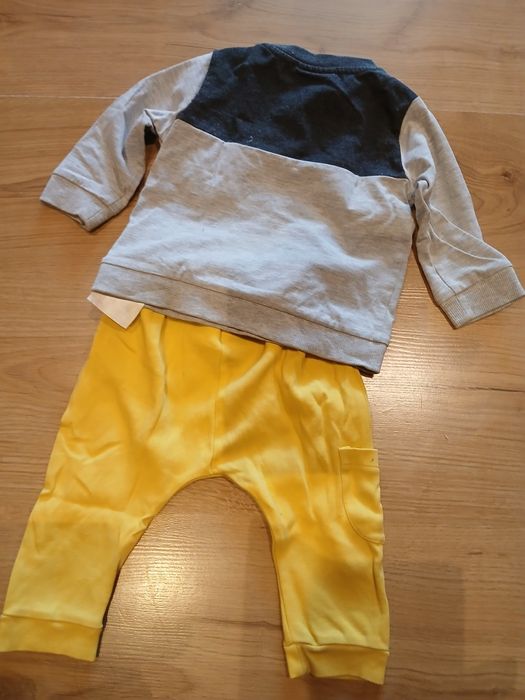 Spodnie bluza sweterek komplet