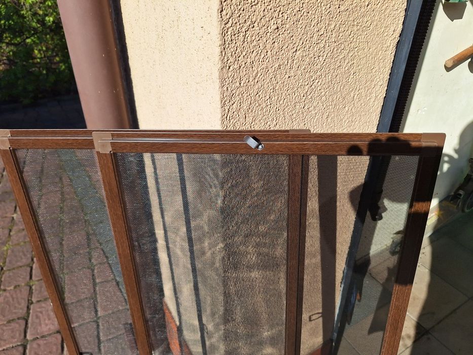 Moskitiery 2 szt.- 70 zł