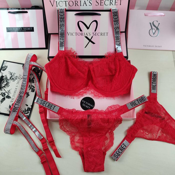 Комплект Виктория Сикрет •Victoria's Secret комплект•поясок•упаковка
