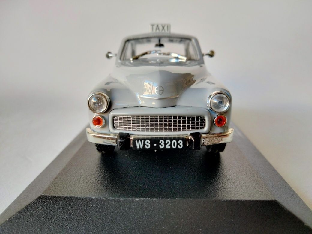 1/43 FSO Warszawa 223 - Varsóvia (1965)