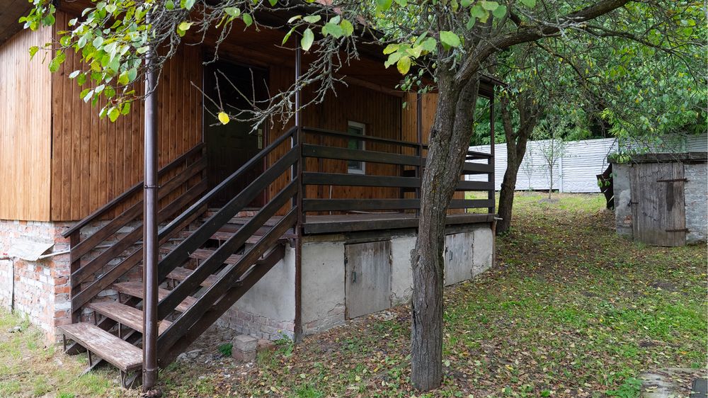 Будинок дача з ремонтом Седнев груба скважина погреб