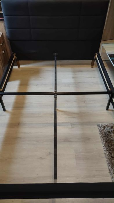 Łóżko 140 x 200 cm