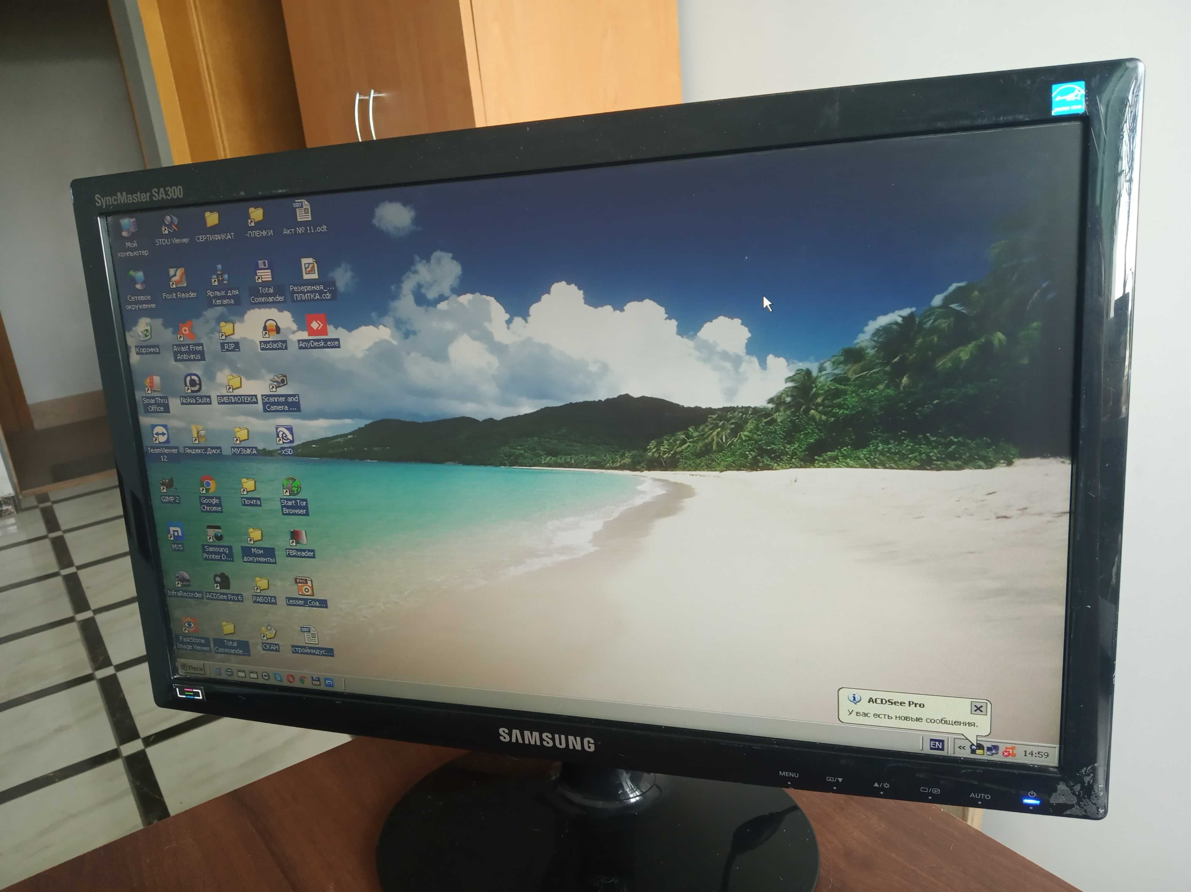 Недорого! Рабочий монитор 19дюймов Samsung S19A300N