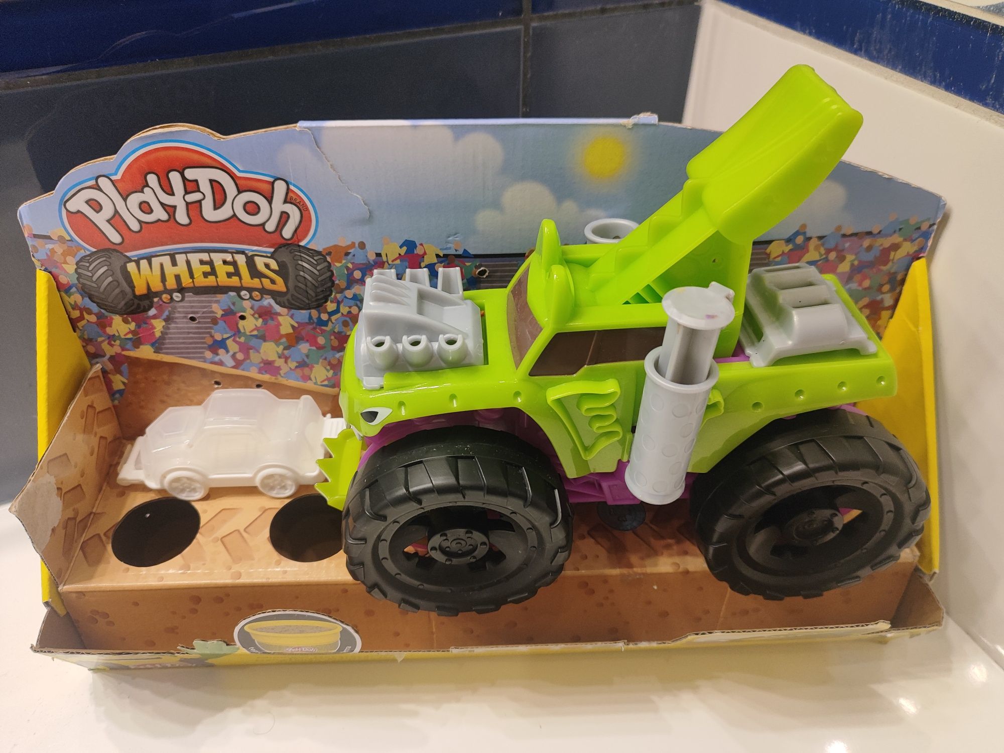 Ciastolina Play-Doh Wheels Monster Truck