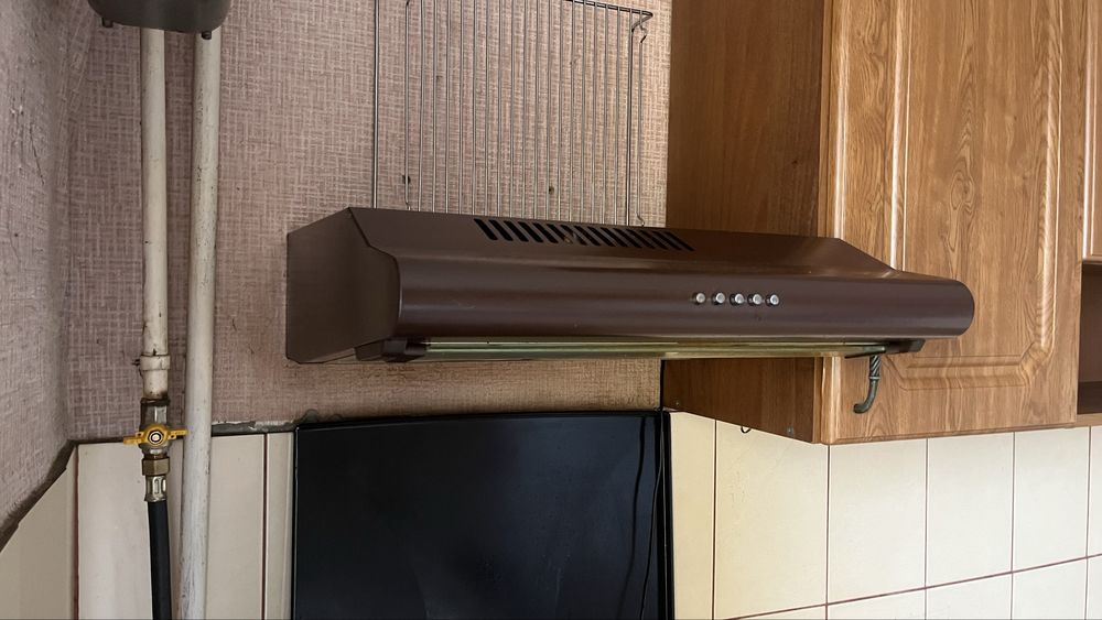 Продам робочу витяжку