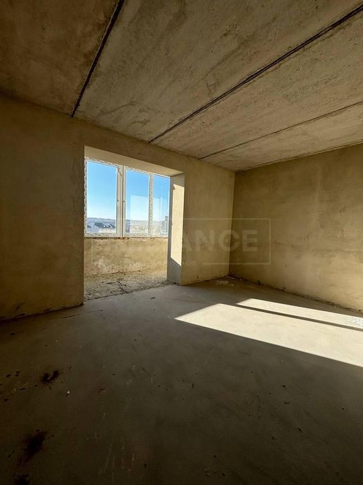 Продам двокімнатну  квартири в збудованому будинку біля Вокзалу