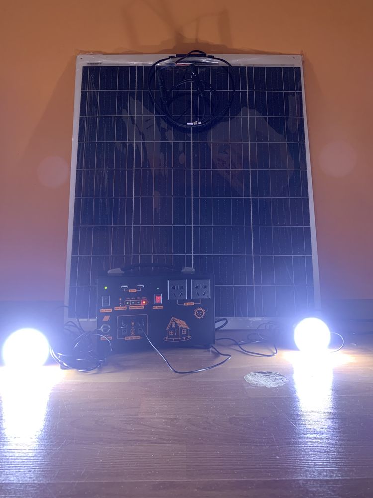 Портативна зарядна станція + сонячна панель
