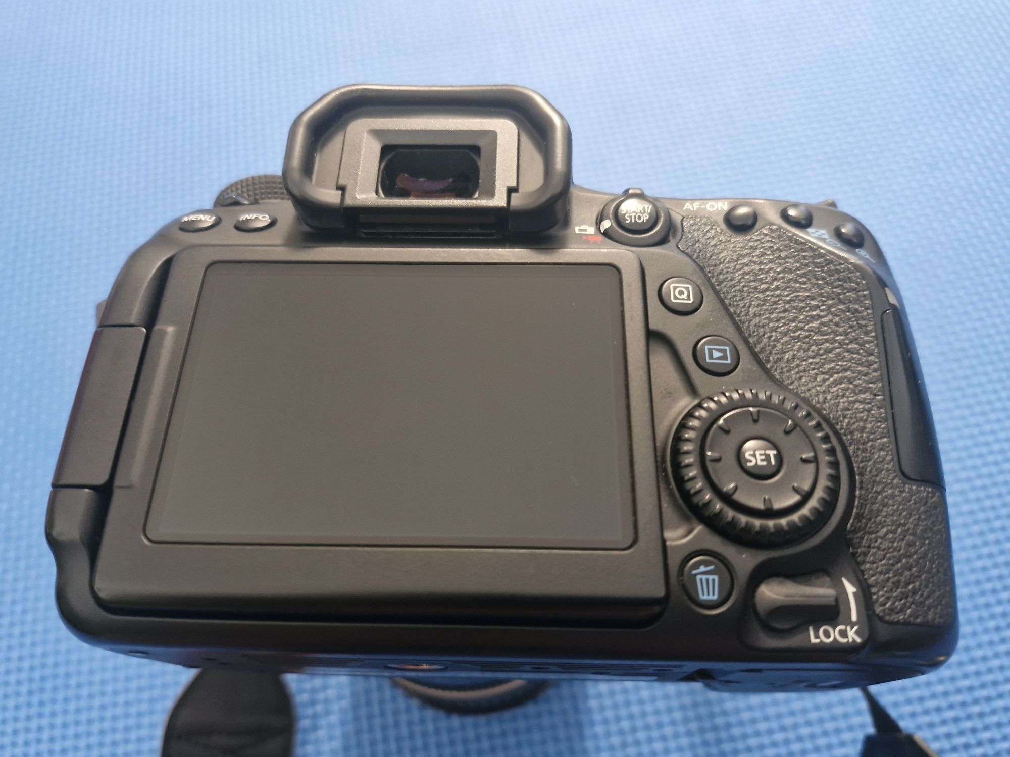 Canon 80D + 2 Obiektywy