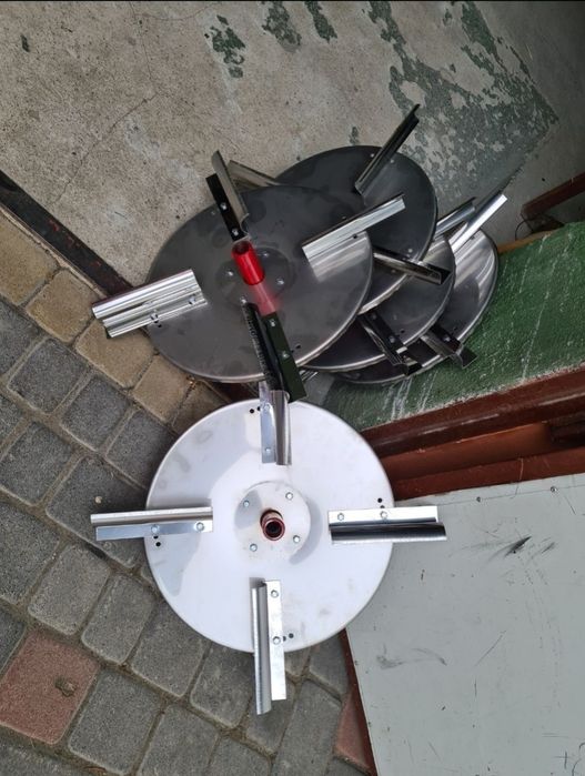 Talerz rozsiewacza Metalowy Kwas Nowy