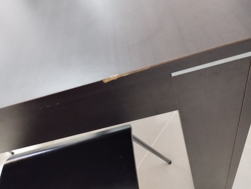 Mesa extensível + 4 cadeiras