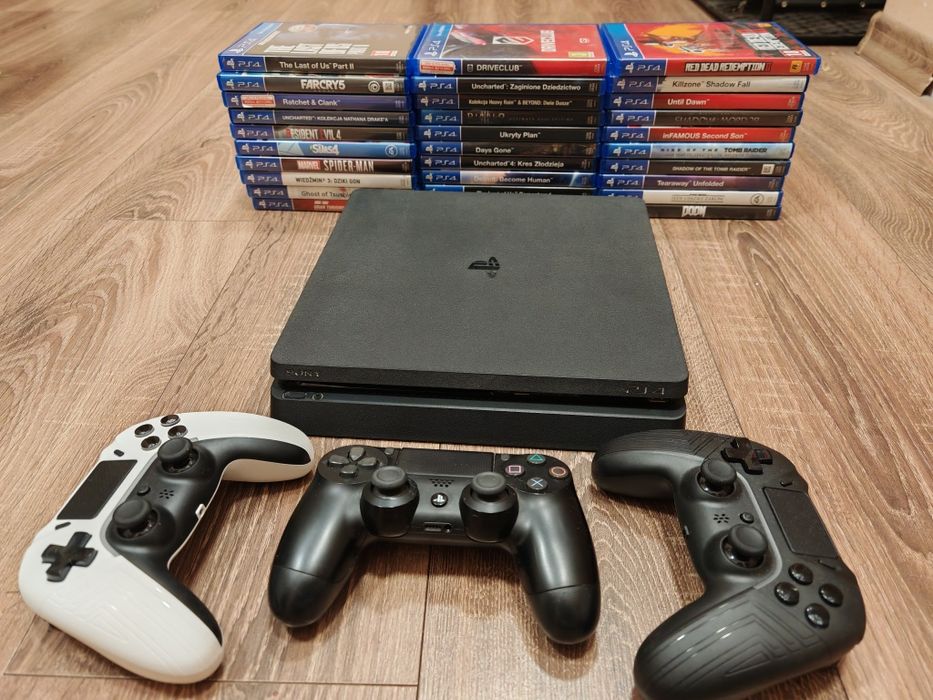 Zestaw PS4 + 30 gier + 3 pady - komplet gotowy do gry
