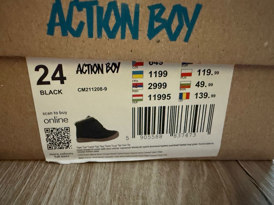 Buty dziecięce jesienne r.24 Action Boy