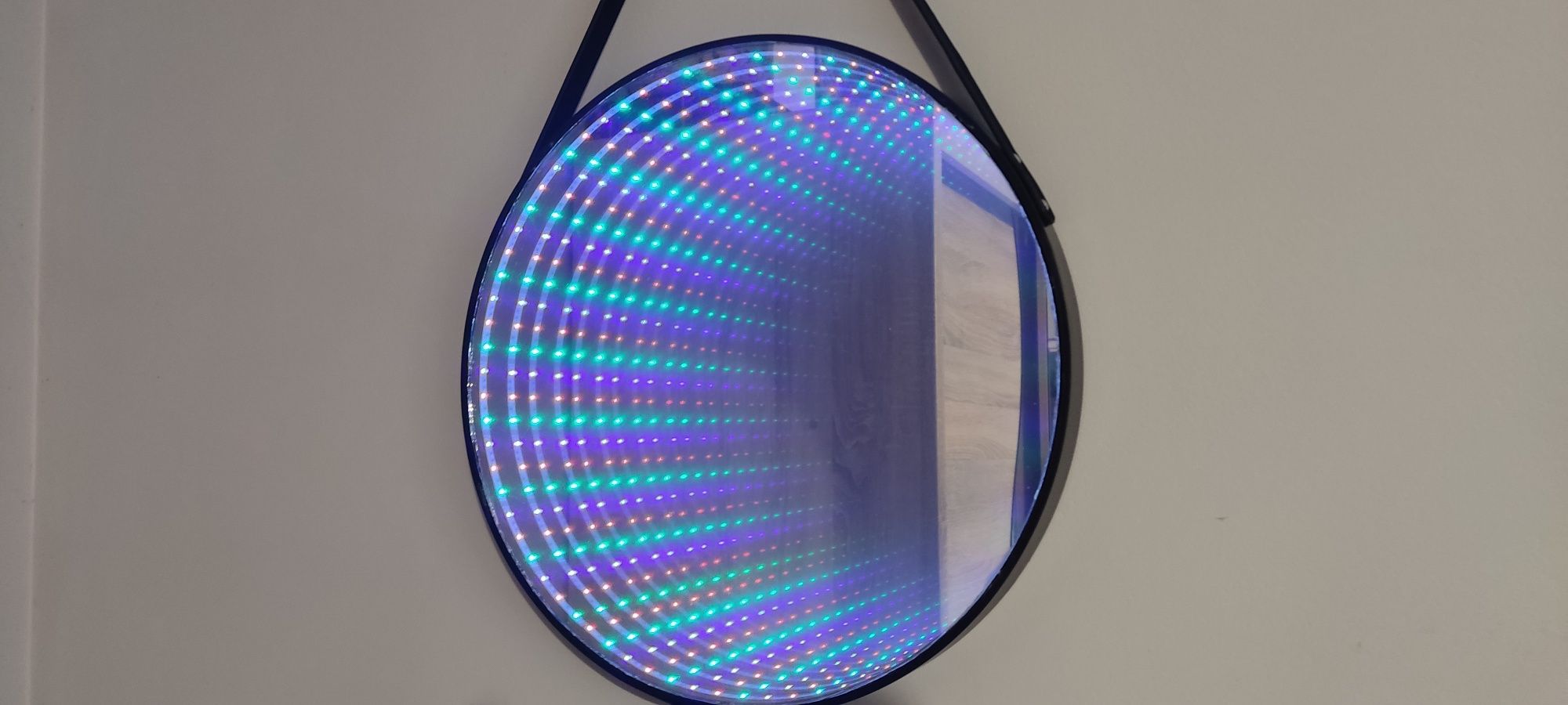 Lustro nieskończoności LED RGB