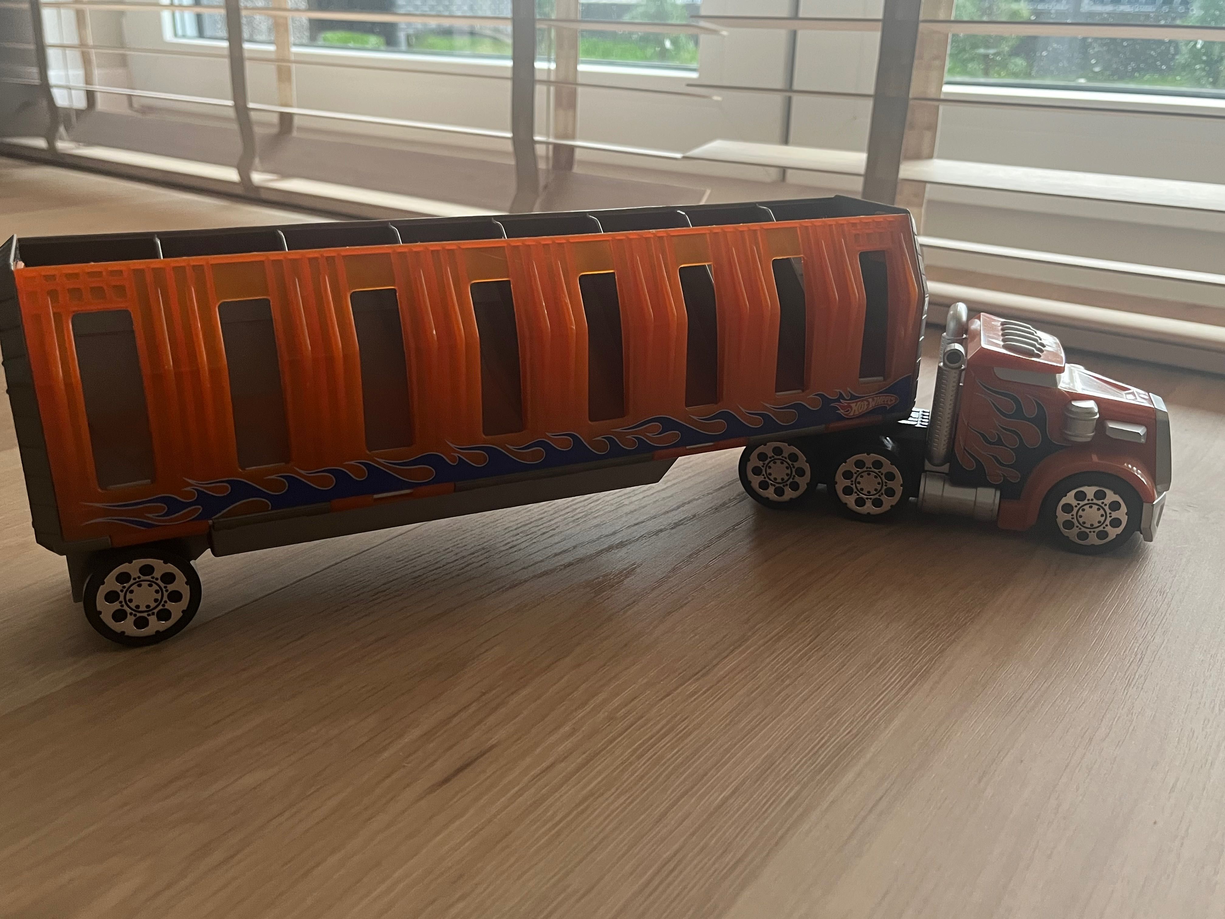 Ciężarówka Hot Wheels do przewozu autek