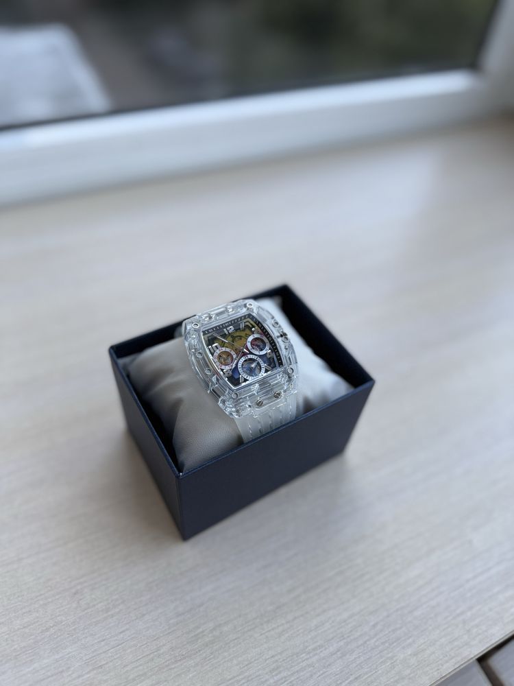 Годинник Guess Skeleton
