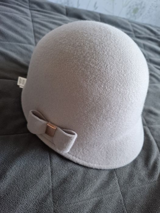 Шляпка під пальто