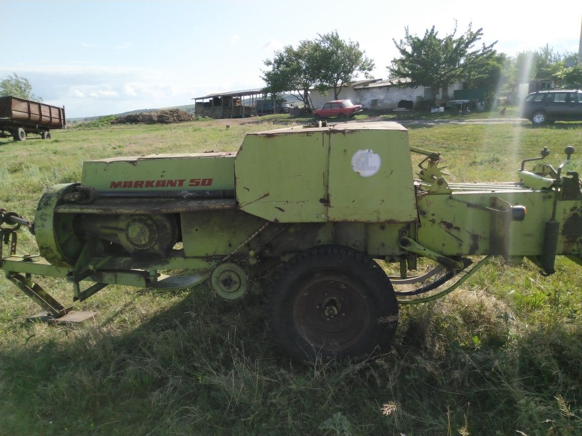 Прес підбирач Claas