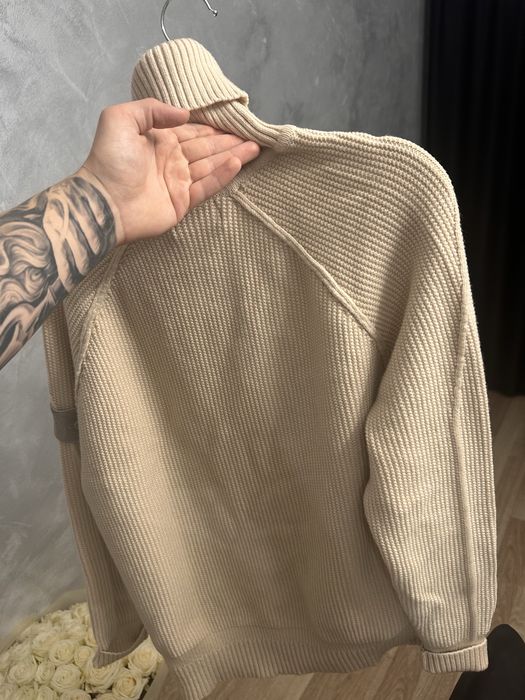Bialy Swetr Stone Island