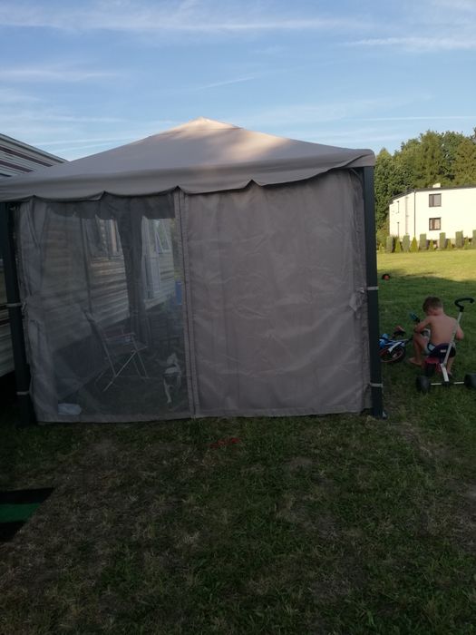 Namiot altaną ogrodowa.