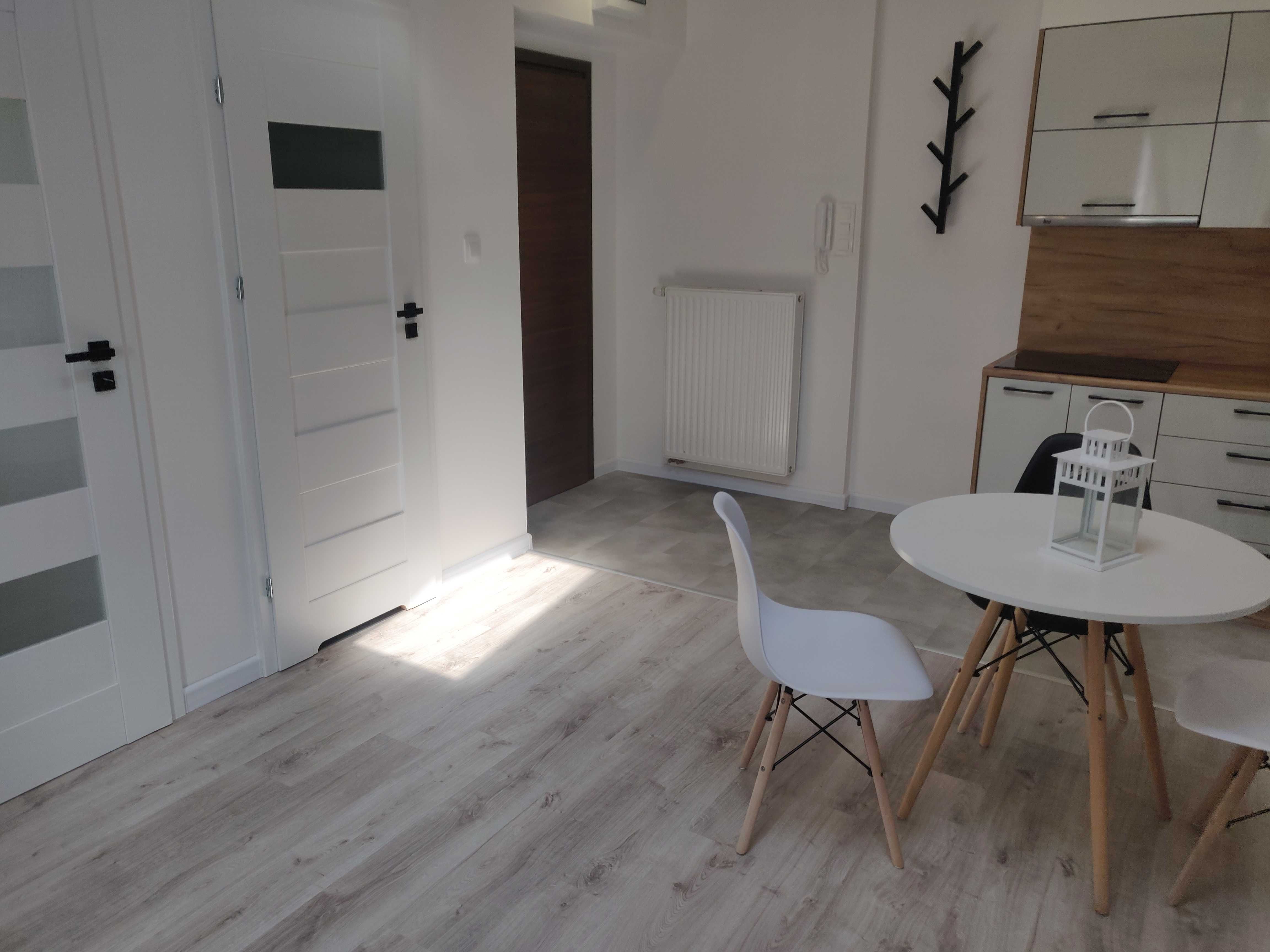 Apartament na doby centrum Pabianice - prywatny parking