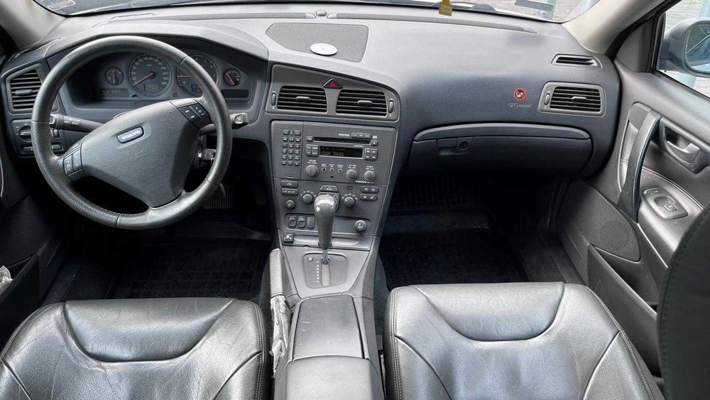 Volvo S60 2.3T LPG 250KM