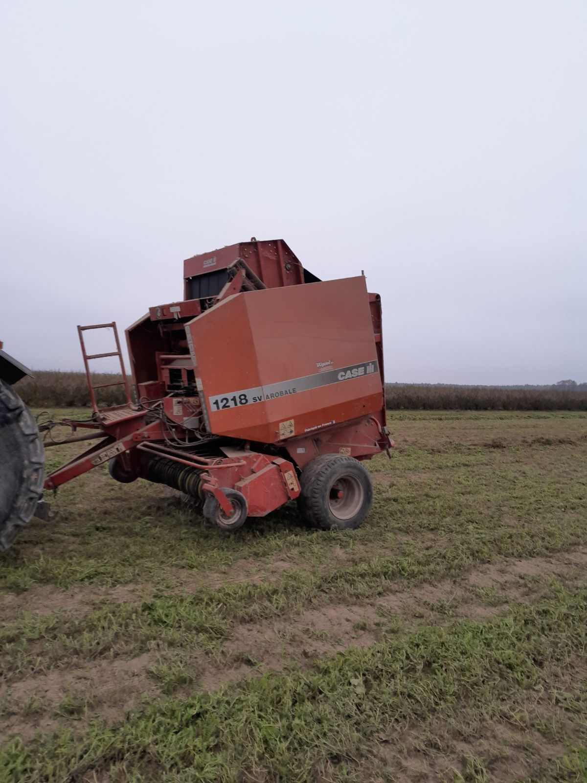 Prasa Case 1218 SV Arobale