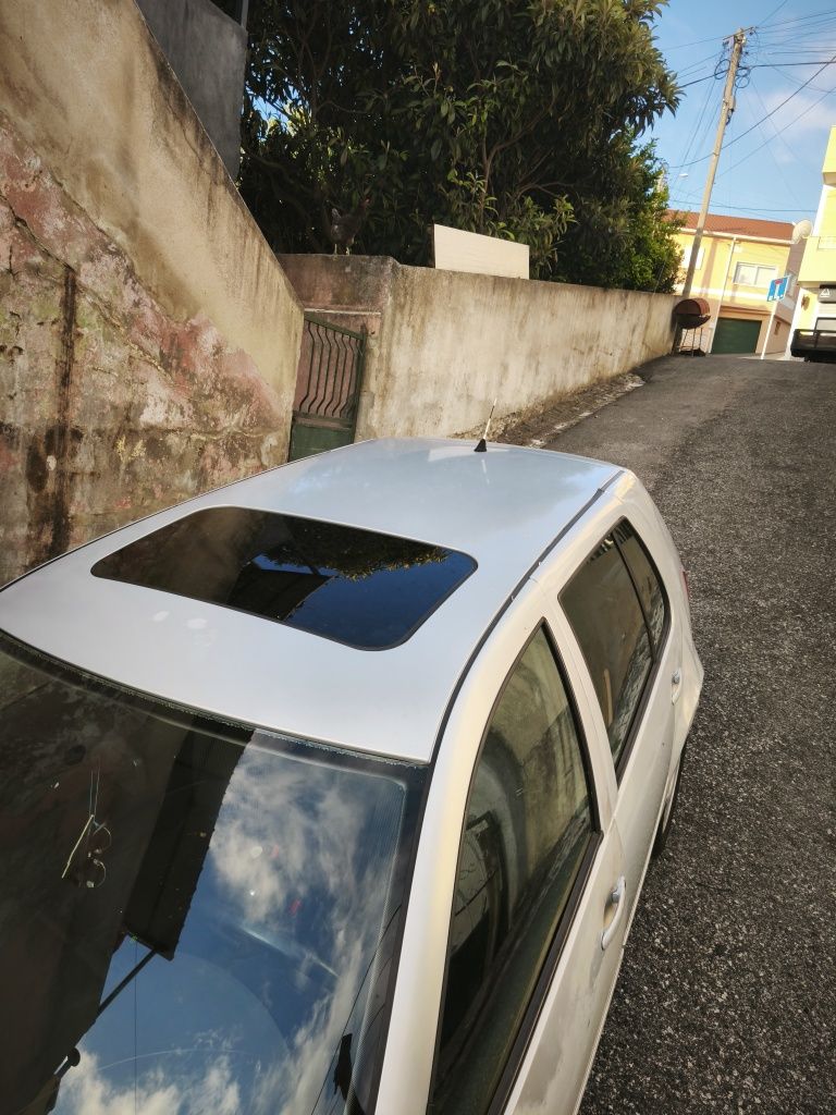 Carro de uso diário não me dá problemas !