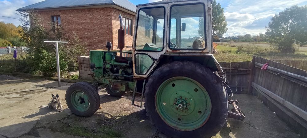 Трактор ЮМЗ комплект.