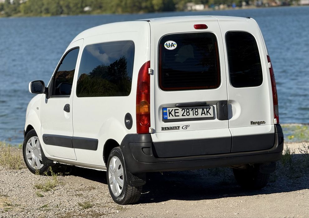 Renault Kangoo 1.5 K9K дизель пассажир