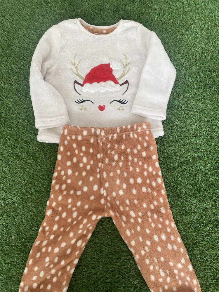 Pijamas e pantufas