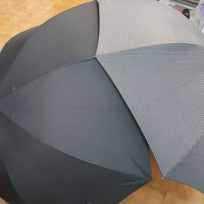 Guarda Chuvas de Senhora e Homem