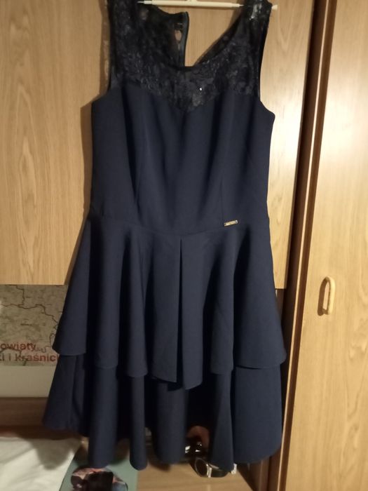 Sukienka z falbankami