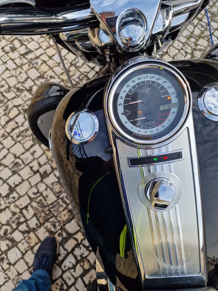 HARLEY Road King