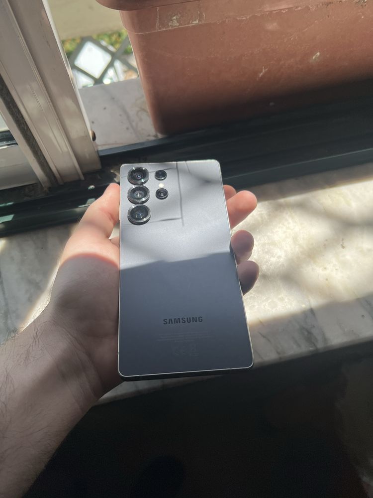 Samsung S25 Ultra 512GB como novo, desbloqueado para todas as redes