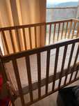 Cama de bebe com o colchao